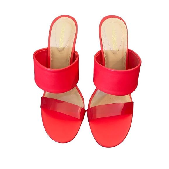 Shoe Dazzle 4.5 inch Sandles size 8, heels are transparent - Picture 2 of 5